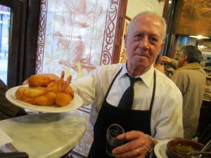 Gambas con Gabardina / La Casa del Abuelo 